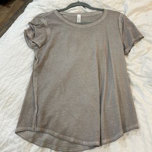Lululemon t shirt